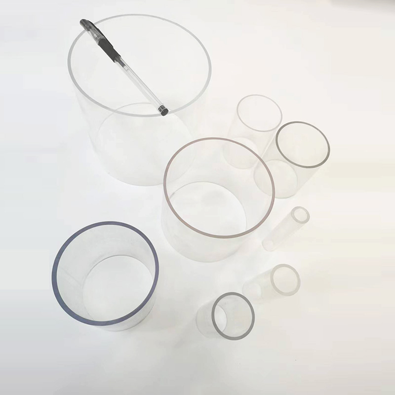 Buntáistí Lárnach Feadáin Polycarbonate sa Tionscal Soilsithe